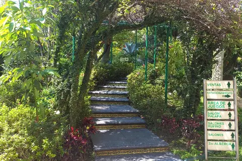 Holiday Inn Cuernavaca in San Miguel Acapantzingo