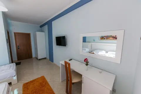 Hotel Bahamas in Saranda — foto 26