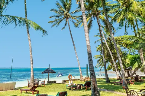 Serena Beach Resort & Spa in Kasemeni ward — foto 10