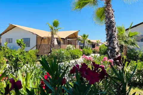 Villa Alwin Beach Resort in Cupra Marittima — foto 11