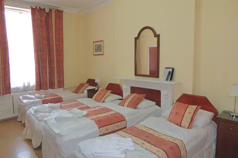 Dolphin Hotel in Londen — foto 27