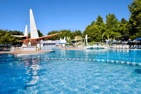 Ralitsa Aqua Club in Златни пясъци