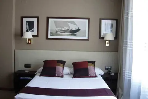 Hotel Conqueridor in Valencia — foto 17