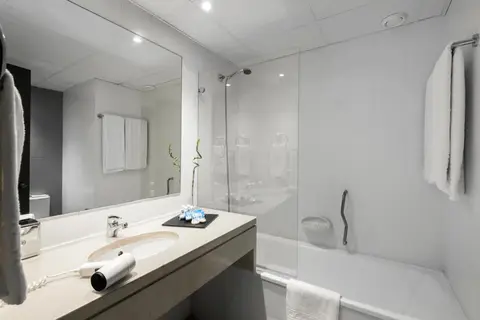 Hotel TRYP by Wyndham Lisboa Caparica Mar in Costa da Caparica — foto 17