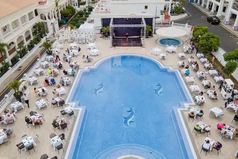 Ona Hollywood Mirage in Arona, foto 14