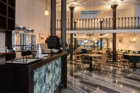 Hotel Petit Palace Plaza de la Reina foto 11