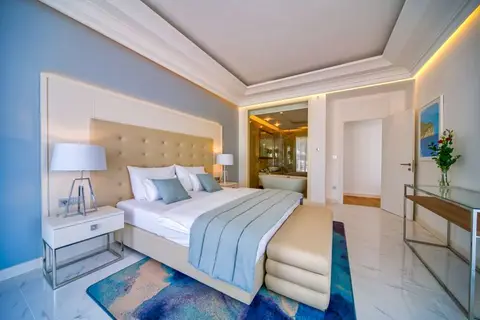 Hotel Palas Lux in Petrovac na Moru — foto 2