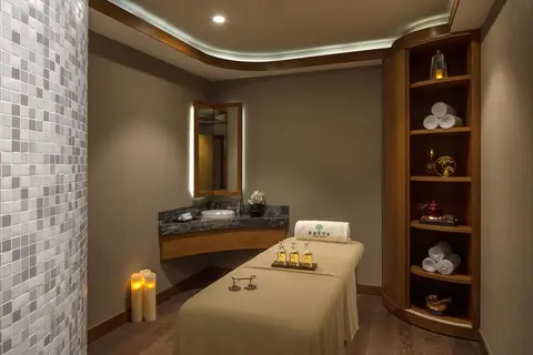 The First Collection Dubai Business Bay in Dubai — foto 9