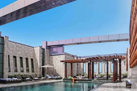 Halo Hotel in Dubai