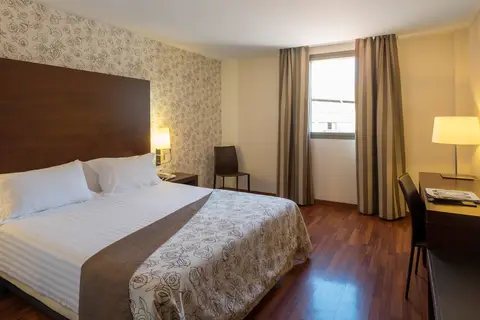 Hotel Gran Ultonia in Girona — foto 26