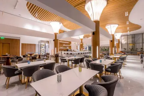 Radisson Larnaca Beach Resort in Ορόκλινη — foto 19