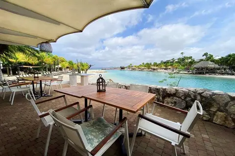 Hotel The Royal Sea Aquarium Resort in Willemstad — foto 6