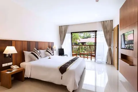 Patong Lodge Hotel in ตำบลป่าตอง — foto 4