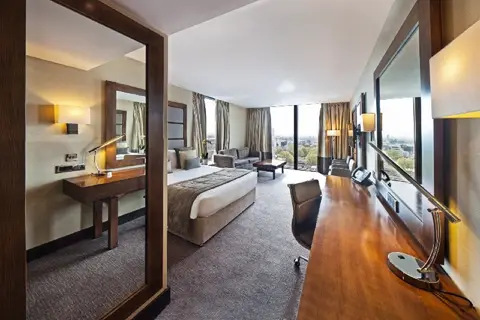 Leonardo Royal Hotel London Tower Bridge in Londen — foto 10