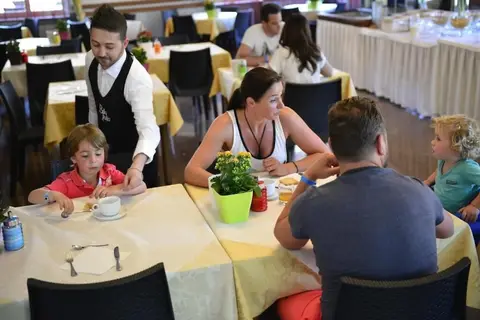 Hotel Bella Peschiera in Peschiera del Garda — foto 30