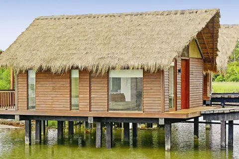 Suriya Luxury Resort in Waikkala — foto 4