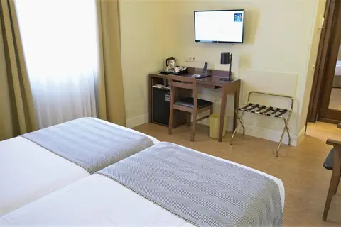 Hotel Los Condes in Madrid — foto 21