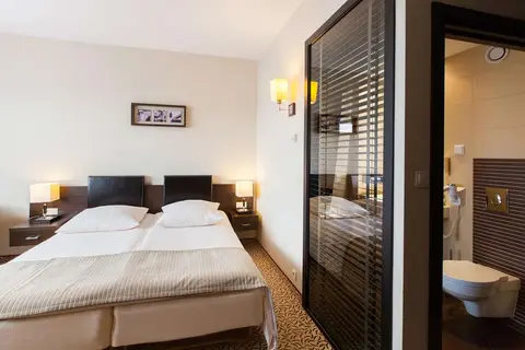 Qubus Hotel Lodz in Łódź — foto 2