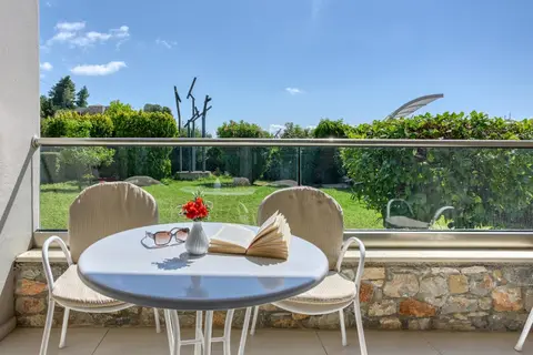 KBR Kassandra Bay Resort & Spa in Καλύβια — foto 26