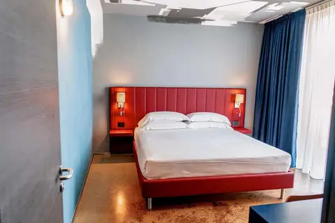 K Modern Hotel in Peschiera del Garda — foto 13