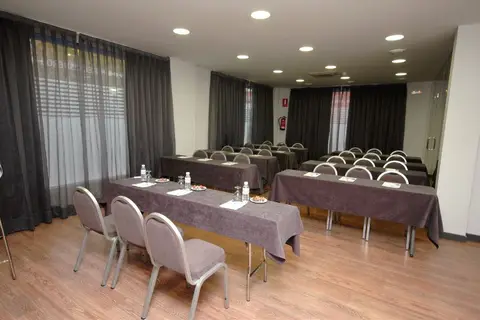 Partner Cisneros in Alcalá de Henares — foto 4