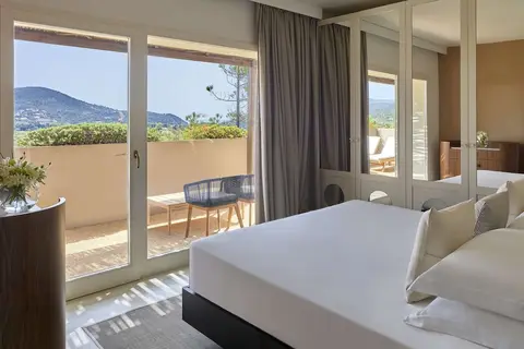Baia di Chia Resort Sardinia, Curio Collection by Hilton in Domus De Maria, foto 21