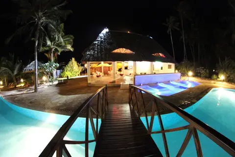 Jaz Adonia in Uroa village — foto 6