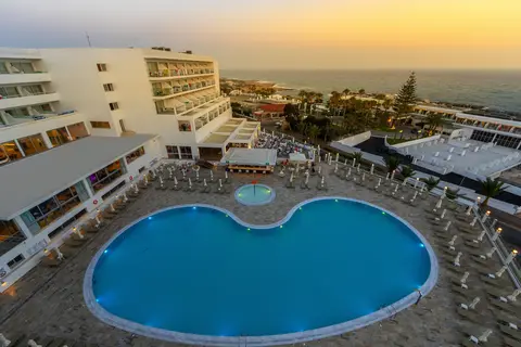 Tofinis Hotel in Ayia Napa