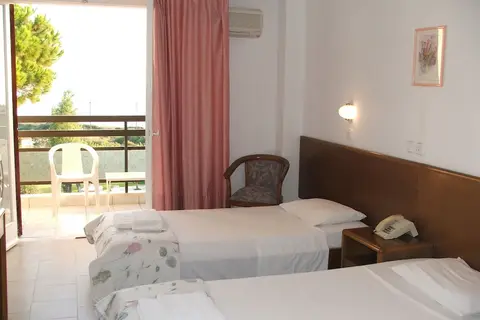 Irinna Hotel in Σβορωνάτα — foto 21