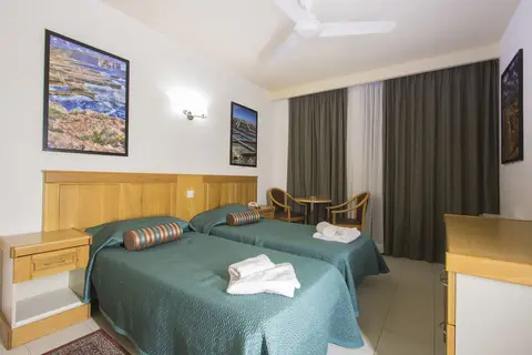 Canifor Hotel in San Lawrenz — foto 21