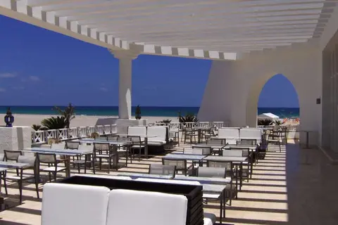 Radisson Blu Resort & Thalasso in حومة السوق — foto 16