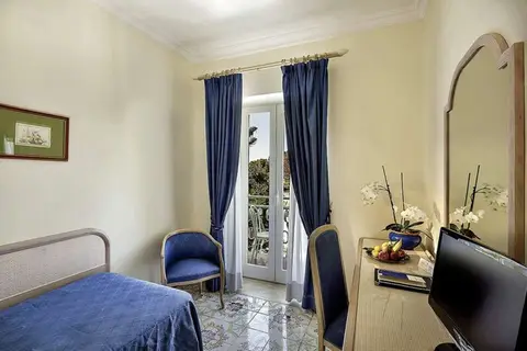 Hotel Continental Ischia in Ischia — foto 18