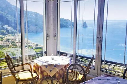 Belvedere Aghios Gordios in Άγιος Γόρδιος — foto 5