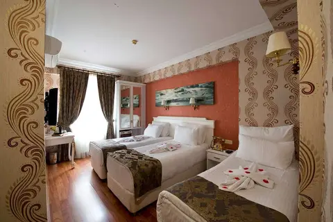 Golden Horn Sirkeci in İstanbul — foto 3