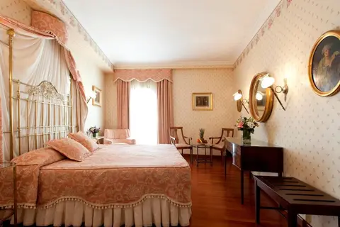 Dona Maria in Sevilla — foto 21