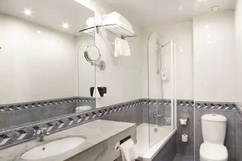 Hotel Garbi Millenni in Barcelona — foto 17