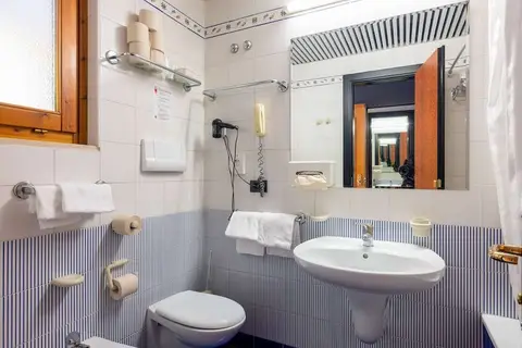 Hotel San Pietro Limone sul Garda in Limone sul Garda — foto 11