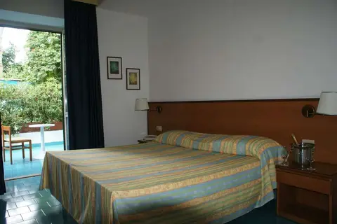 Hotel Villa Ciccio in Ischia — foto 3