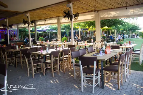 Anemos Suites by Estia in Karteros, foto 2