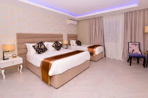 Fafa Beach Hotel in Golem — foto 8
