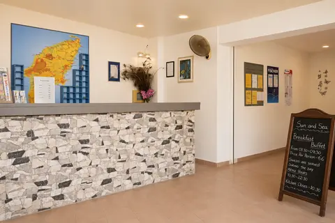 Sun & Sea studios & appartementen in Φαληράκι — foto 20