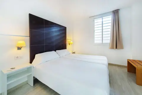 Aparthotel Club Simo in Son Servera — foto 3