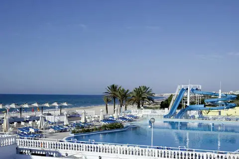 Samira Club in منارة الحمامات — foto 20