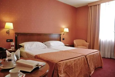 Ramada Naples in Napels, foto 2