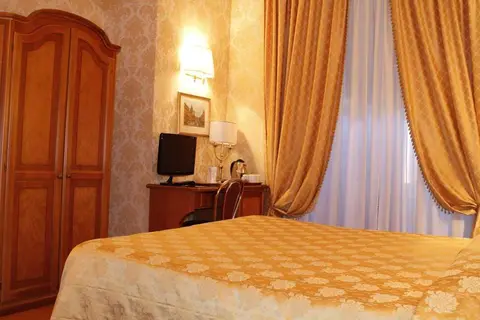 Pace Helvezia in Rome, foto 2