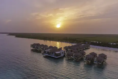 Palafitos Overwater Bungalows in Playa del Carmen — foto 11