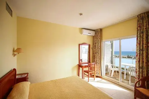 Tres Anclas Hotel in Playa de Gandia — foto 15