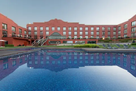 Dolce by Wyndham Barcelona Resort in Sant Esteve Sesrovires — foto 24