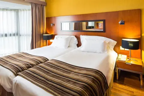 Legendary Lisboa Suites in Almada — foto 24