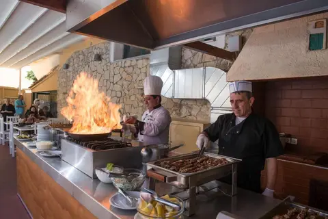 Elmi Suites Beach Hotel in Chersonissos — foto 12